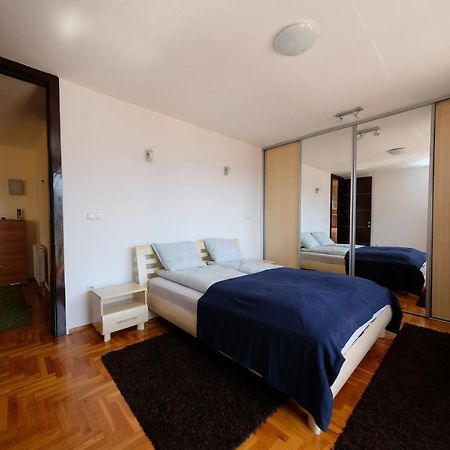 شقة Awesome Panorama Penthouse - Free Parking And Balcony سراييفو المظهر الخارجي الصورة